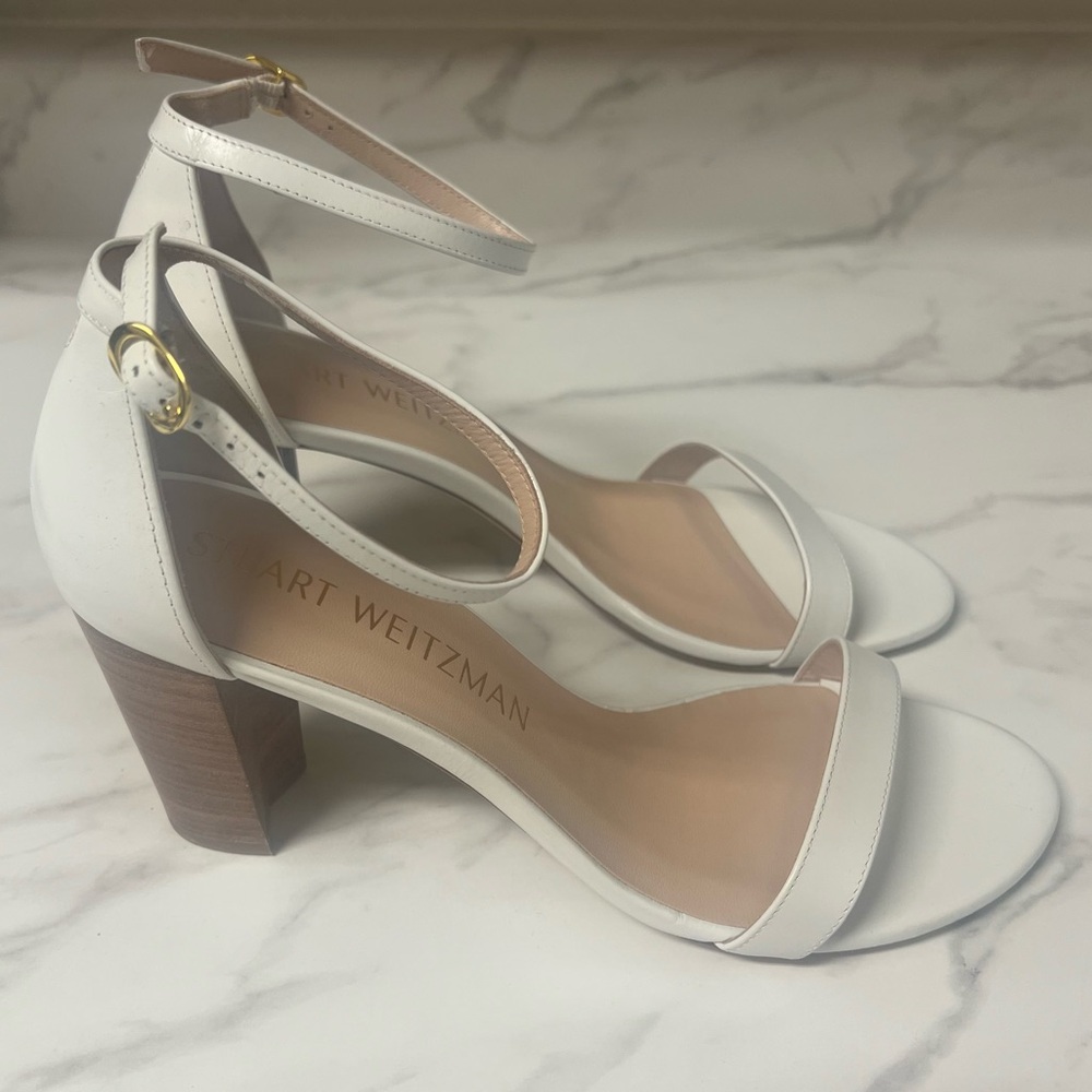 New! Stuart Weitzman White Ankle Strap Sandals